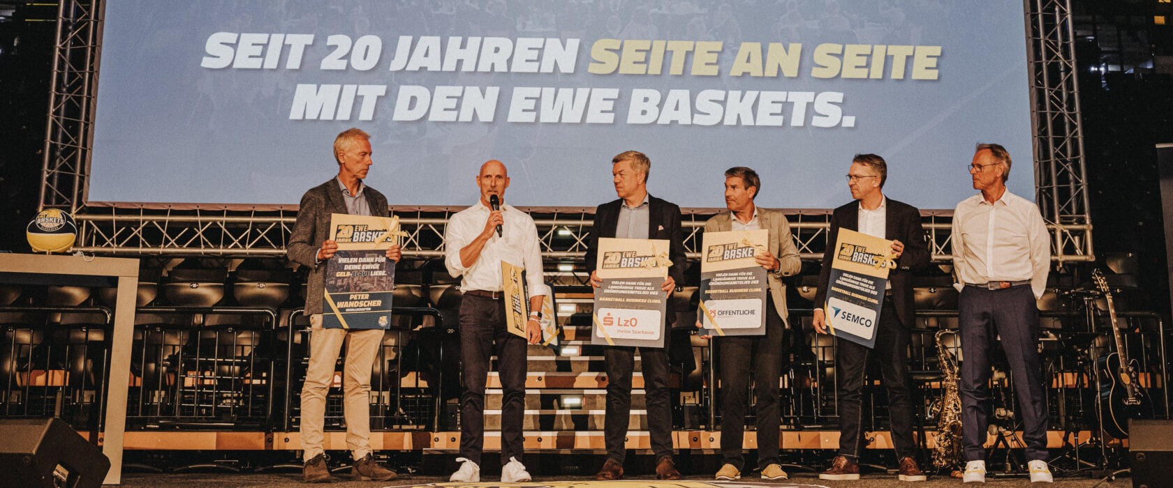 20 Jahre für EWE Baskets