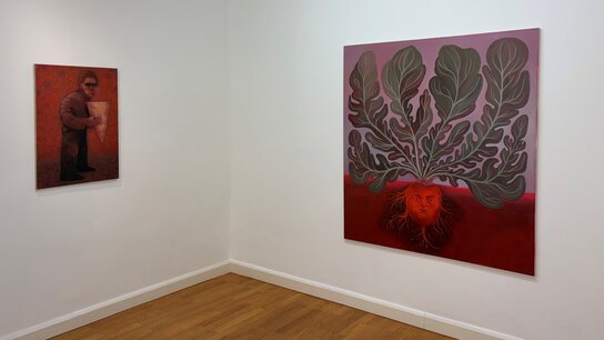 Ausstellungsansicht von "Die Fütterung der Fische"